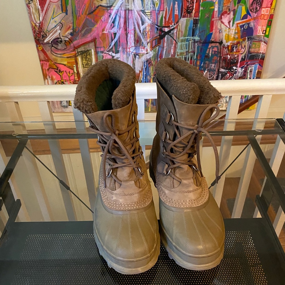 Sorel Caribou winter boots in rare color